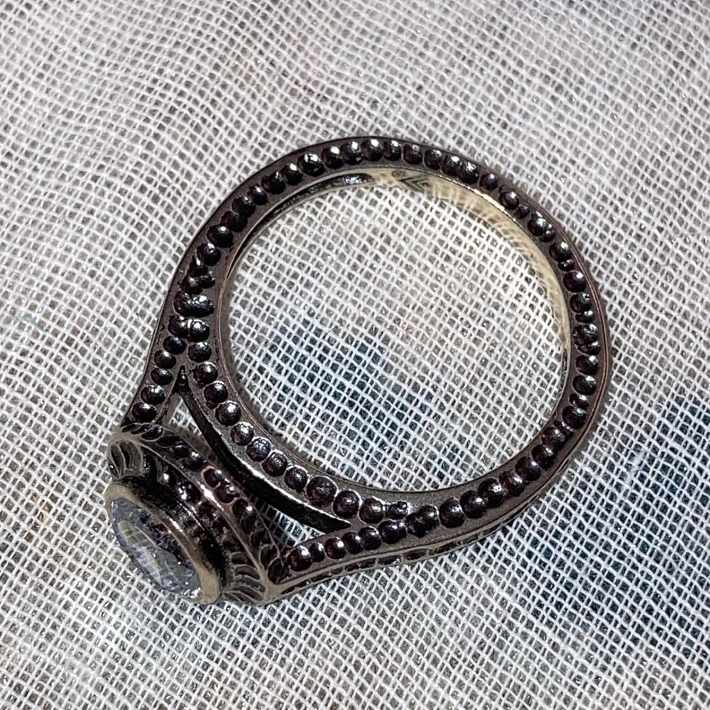Ring - Picture 4 of 4
